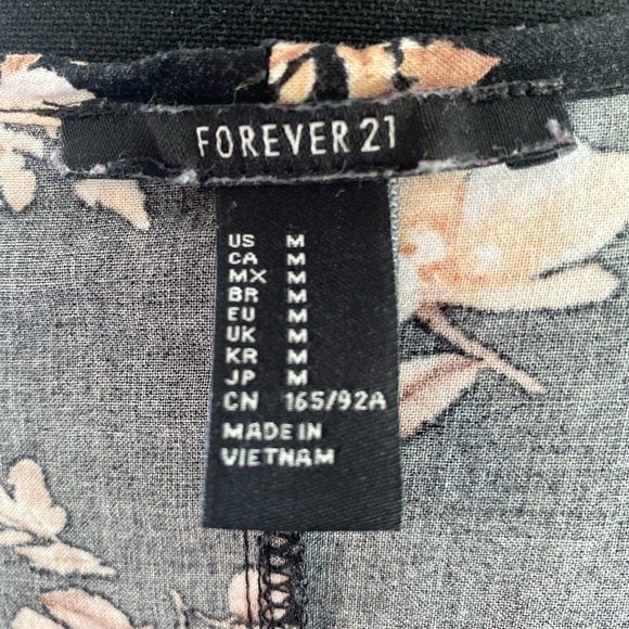 Forever21 kimono - Picture 3 of 5